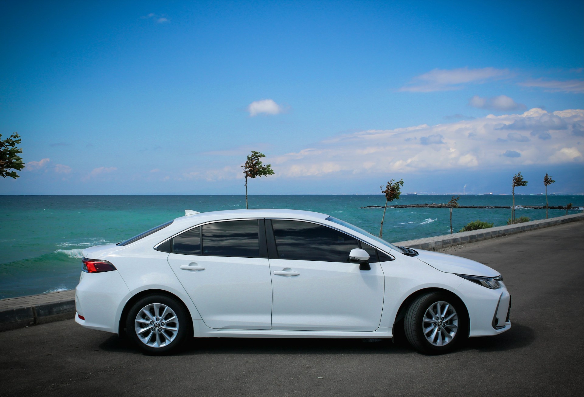 Toyota Corolla - Image 4